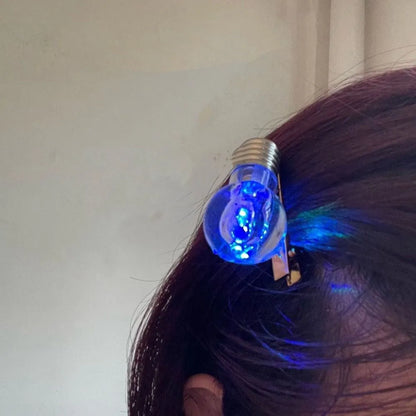 Light Bulb Hair Clip 💡